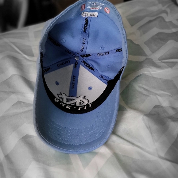 Hat - Picture 2 of 4